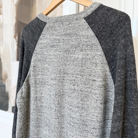 Lucky Brand Men's Gray Henley Sweater Size L Long Sleeve Raglan Casual - Picture 8 of 9